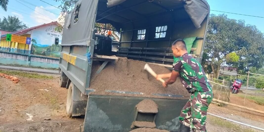 Satgas TMMD 128 Berperan Aktif dalam Pembangunan RTLH 5