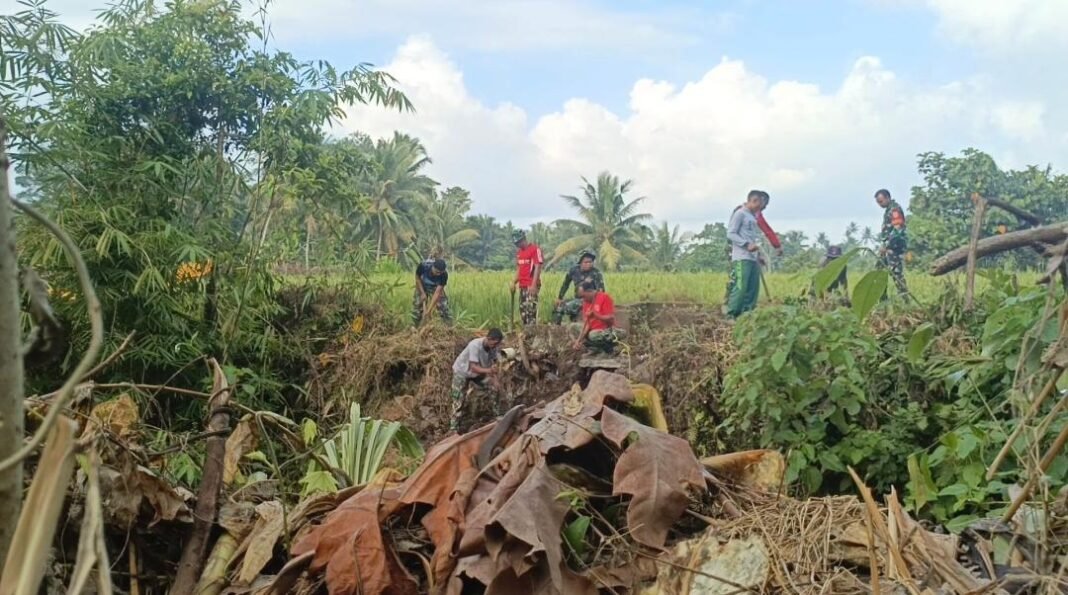 Besi Cor Cakar Ayam Dirakit, Kodim Klungkung Pastikan Kekuatan Dasar Jembatan Perintis Garuda