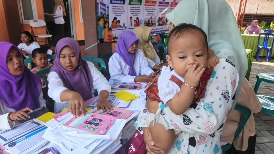 Ratusan Anak Ramaikan Posyandu TMMD 128 Gresik 