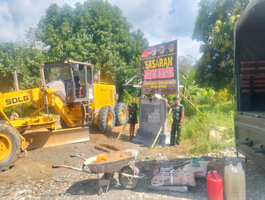 Hari Gotong Royong Pembuatan Tugu TMMD di Parigi Moutong