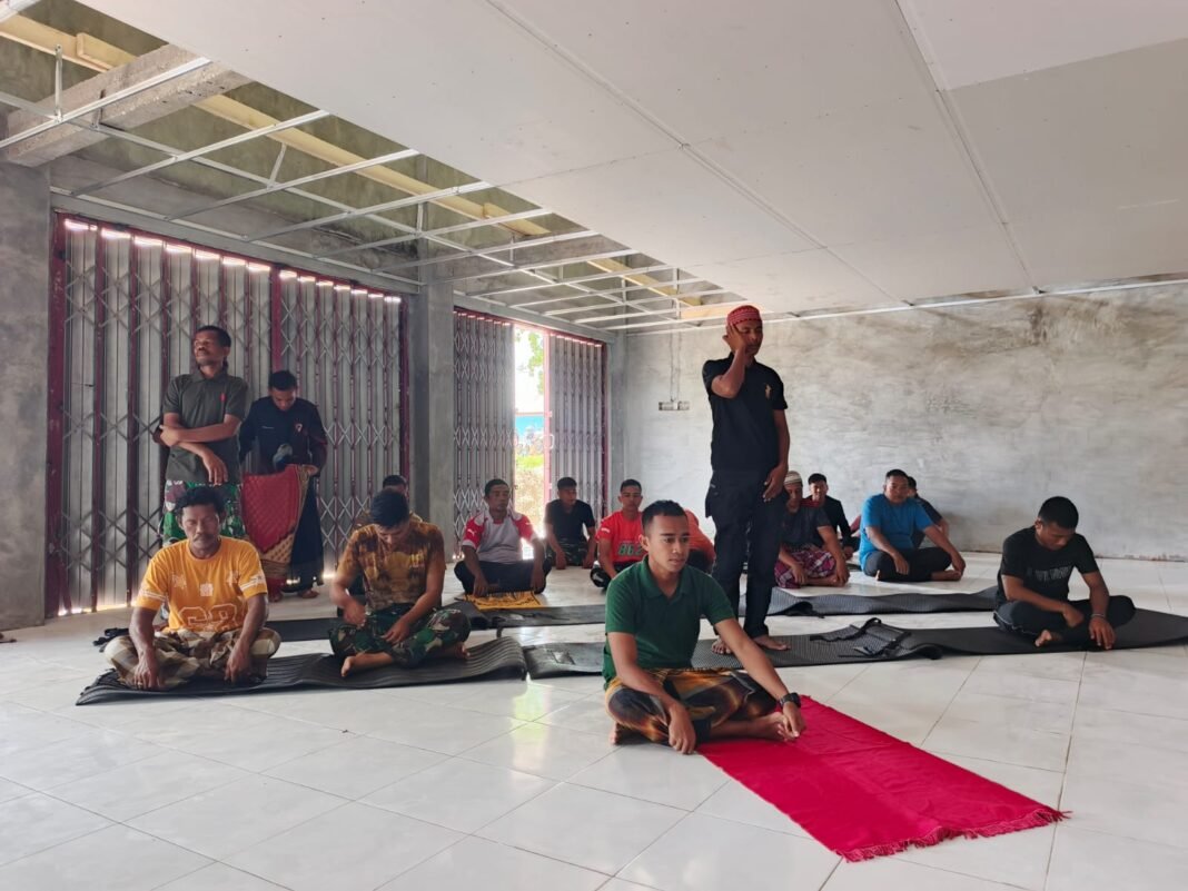 Sholat Jumat Bersama, Satgas TMMD Ke-128 Ciptakan Kebersamaan dengan Warga