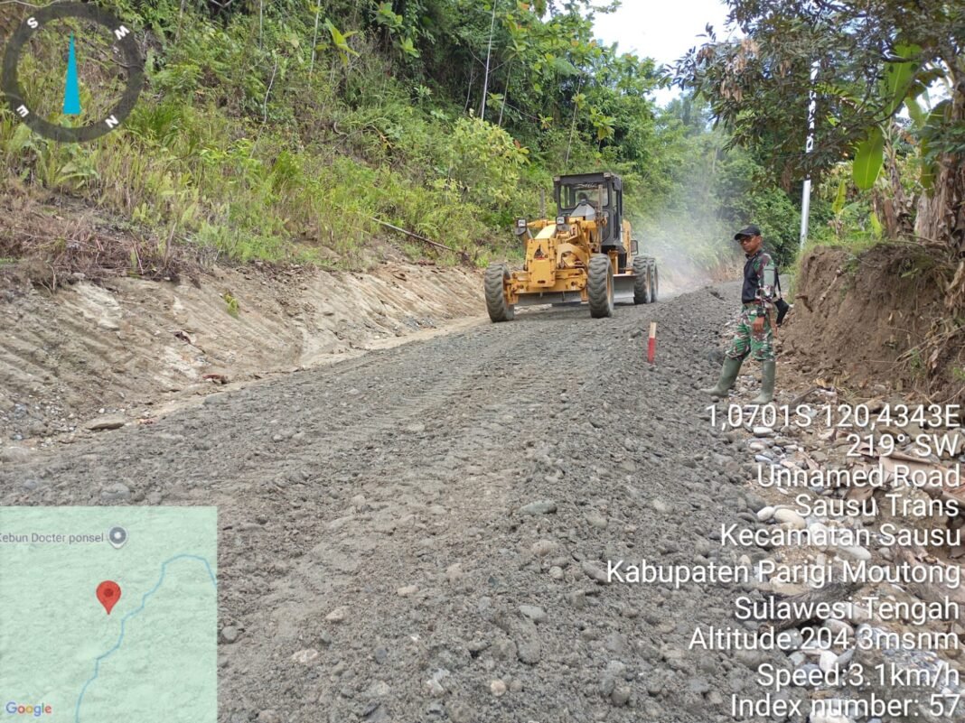 Pengerjaan Jalan Antardesa di Sausu Oleh Satgas TMMD Kodim 1306/KP