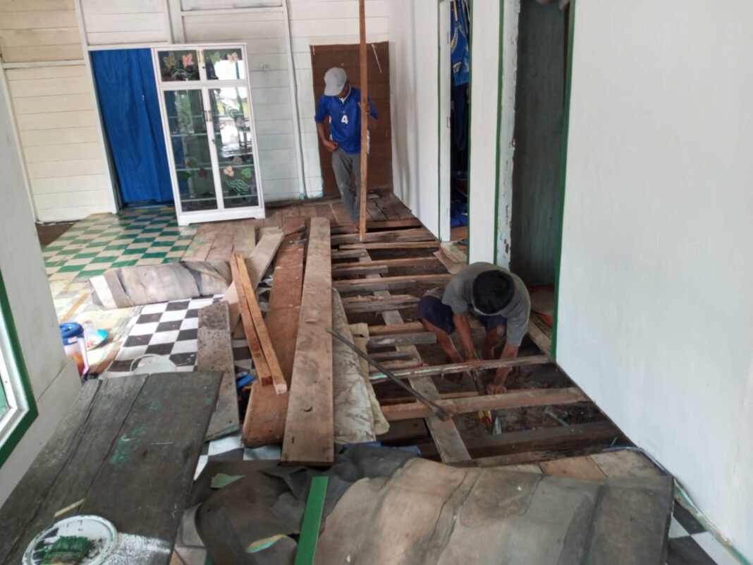 Dukungan Warga Percepat Proses TMMD Ke-128 di Desa Sungai Hijau