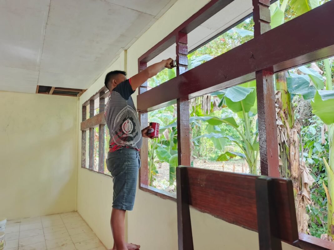Kinerja Satgas TMMD: Cantik dan Tahan Lama Lewat Pengecatan