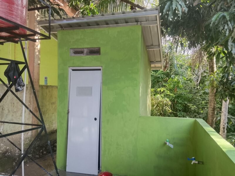MCK di TMMD 128 Siap Dimanfaatkan Setelah Pemasangan Pintu