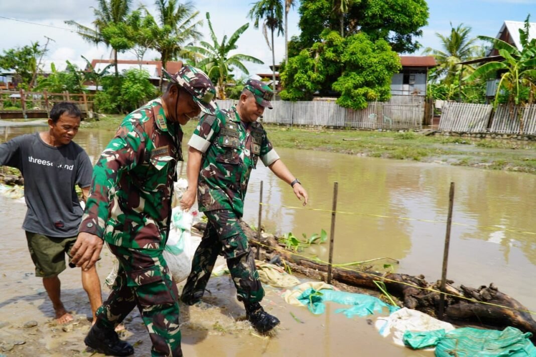 Upaya Dandim 1420 Sidrap Dalam Mitigasi Banjir di Tellu Limpoe