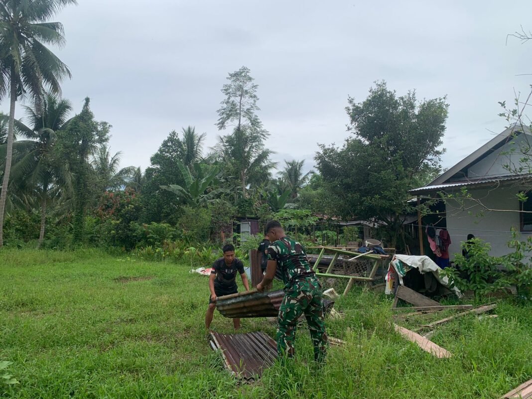 TMMD: Pembersihan Lingkungan Rumah Usai RTLH Selesai