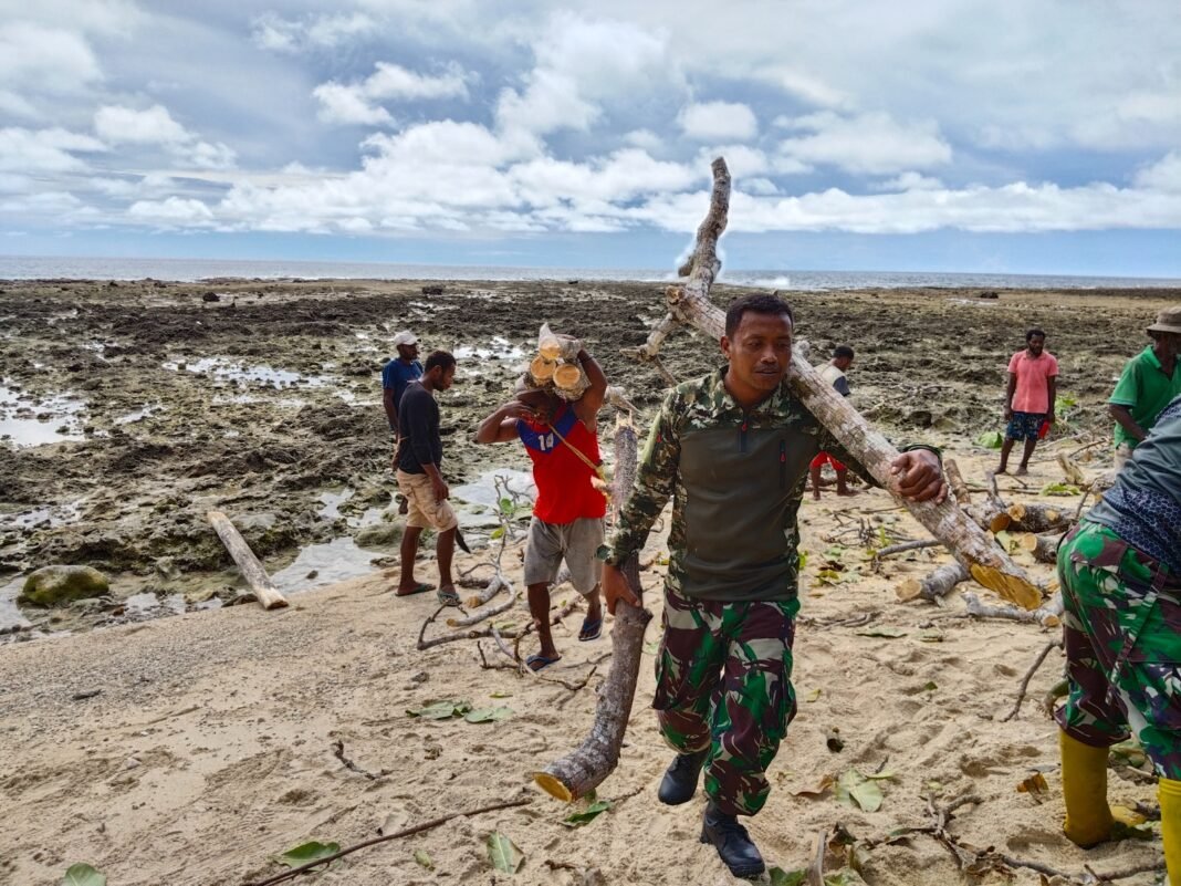 Kepedulian Lingkungan Melalui Gotong Royong Pantai