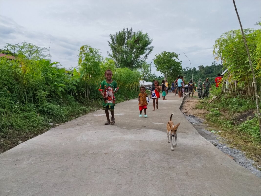 Jalan Baru TMMD Bawa Harapan Bagi Warga Tanah Rubuh
