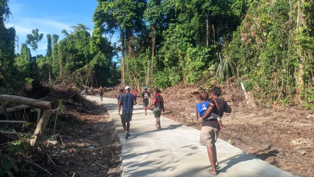Sinergi Warga dan Satgas TMMD Ciptakan Infrastruktur Jalan Berkualitas