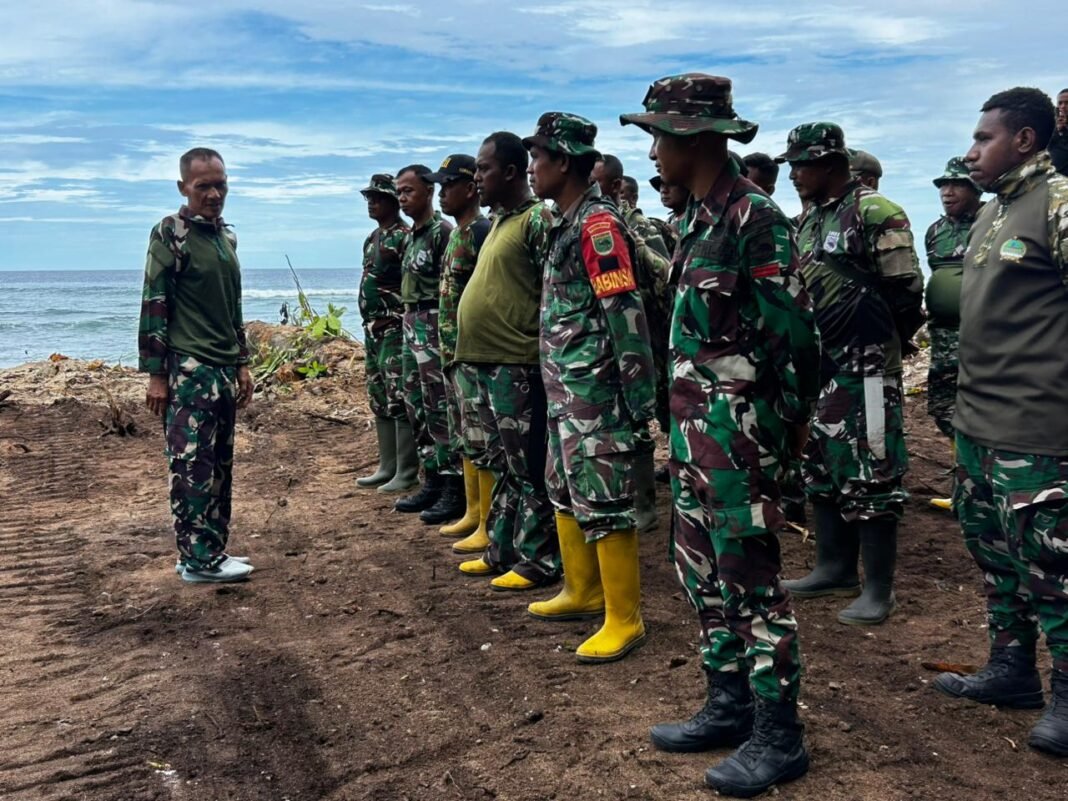 Satgas TMMD Ke-128 Gelar Apel Kesiapan Penutupan di Kampung Tanah Rubuh