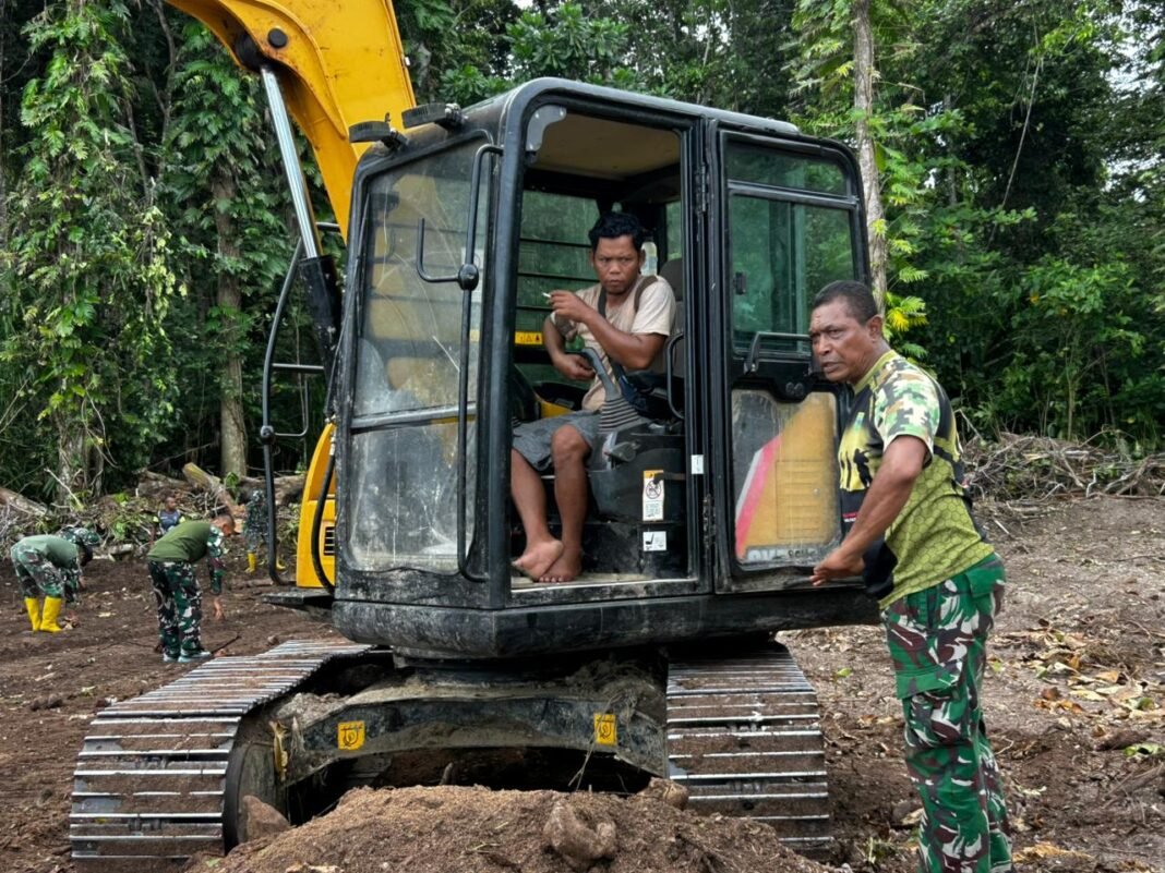 Pengecekan Kesiapan Acara Penutupan TMMD Ke-128