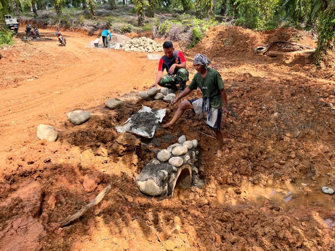 Tahap Akhir Pembangunan Gorong-Gorong TMMD Ke-128 Kodim 0425/Seluma