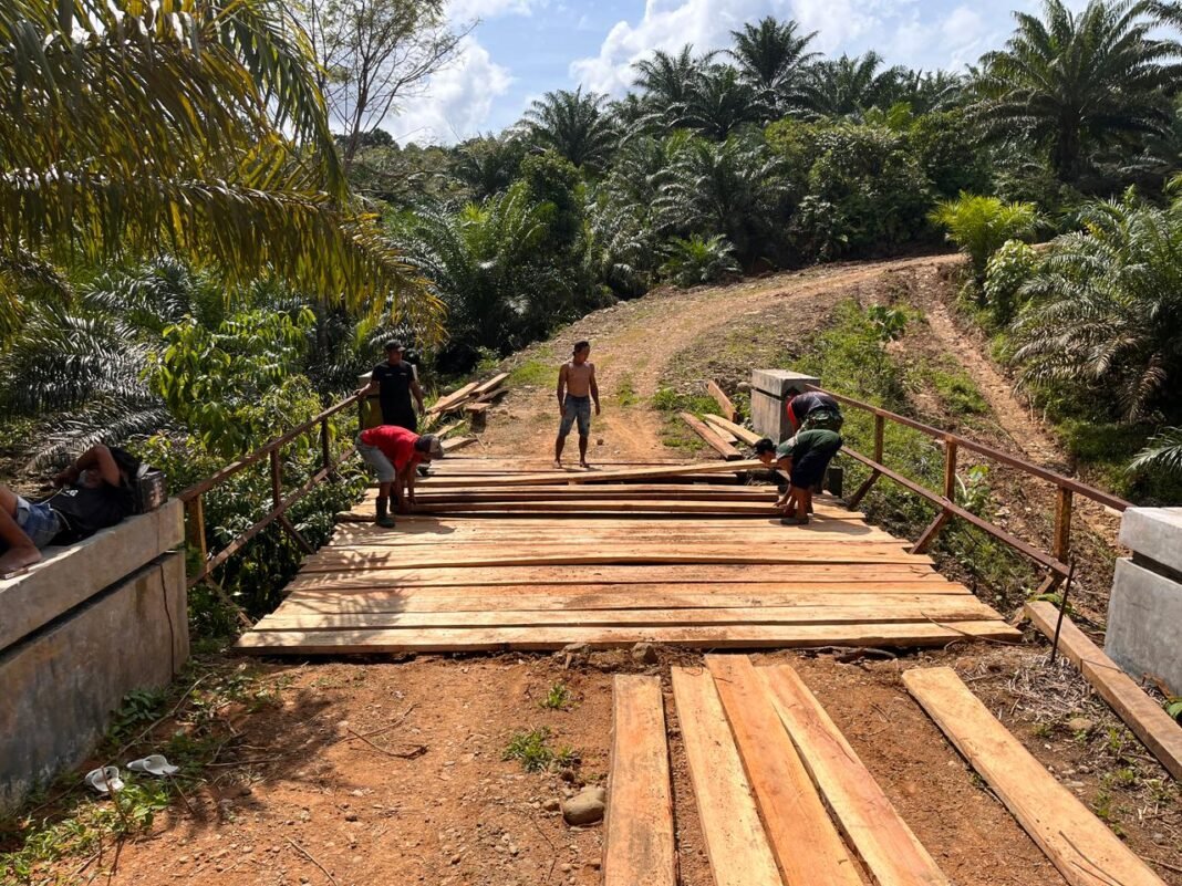 Jembatan Desa Lubuk Lagan Direhabilitasi Melalui TMMD Ke-128 Kodim 0425/Seluma