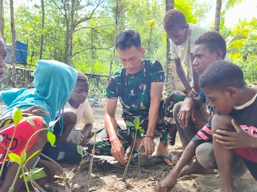 Mewujudkan Kesadaran Lingkungan Melalui Penanaman Mangrove di Kampung Keakwa
