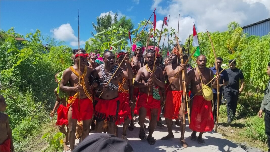 Keterlibatan Masyarakat Dalam Kegiatan TMMD Kodim 1801/Manokwari