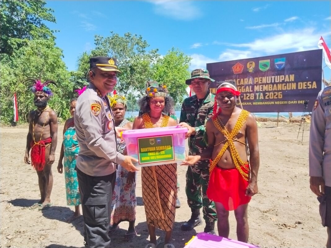 Acara Penutupan TMMD: Kolaborasi TNI-Polri dan Pihak Daerah di Tanah Rubuh