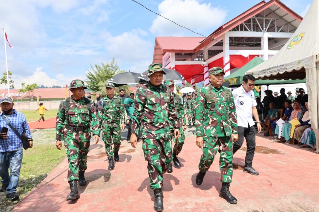 Sinergi TNI dan Masyarakat Ditegaskan Pangdam XXIII/PLW di TMMD ke-128