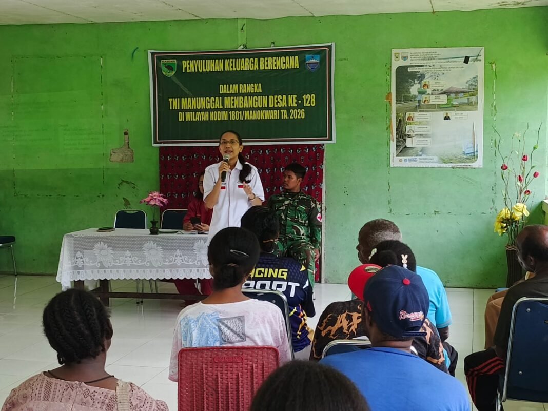 Penyuluhan Keluarga Berencana oleh TNI di TMMD Ke-128: Upaya Tingkatkan Kesehatan Masyarakat