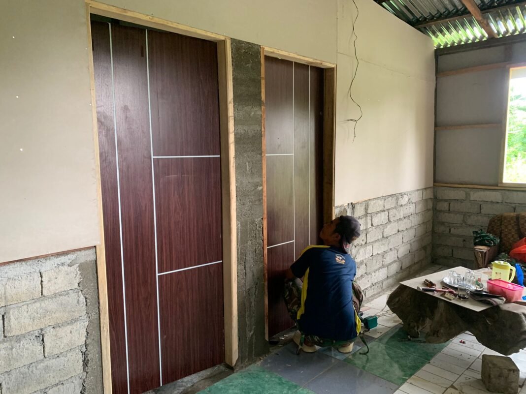 TMMD ke-128, Pemasangan Pintu Sebagai Tanda Kemajuan