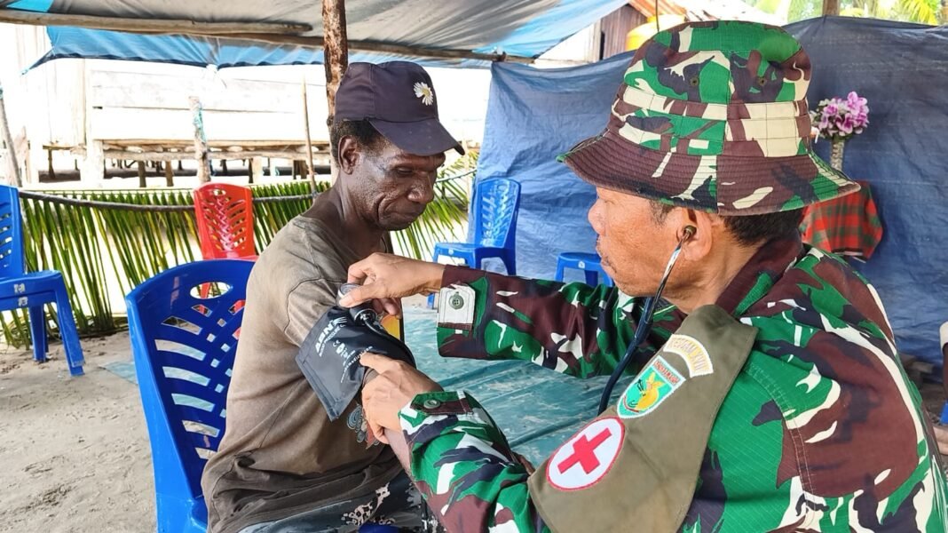 Satgas TMMD 128 Sediakan Layanan Kesehatan untuk Warga di Mimika
