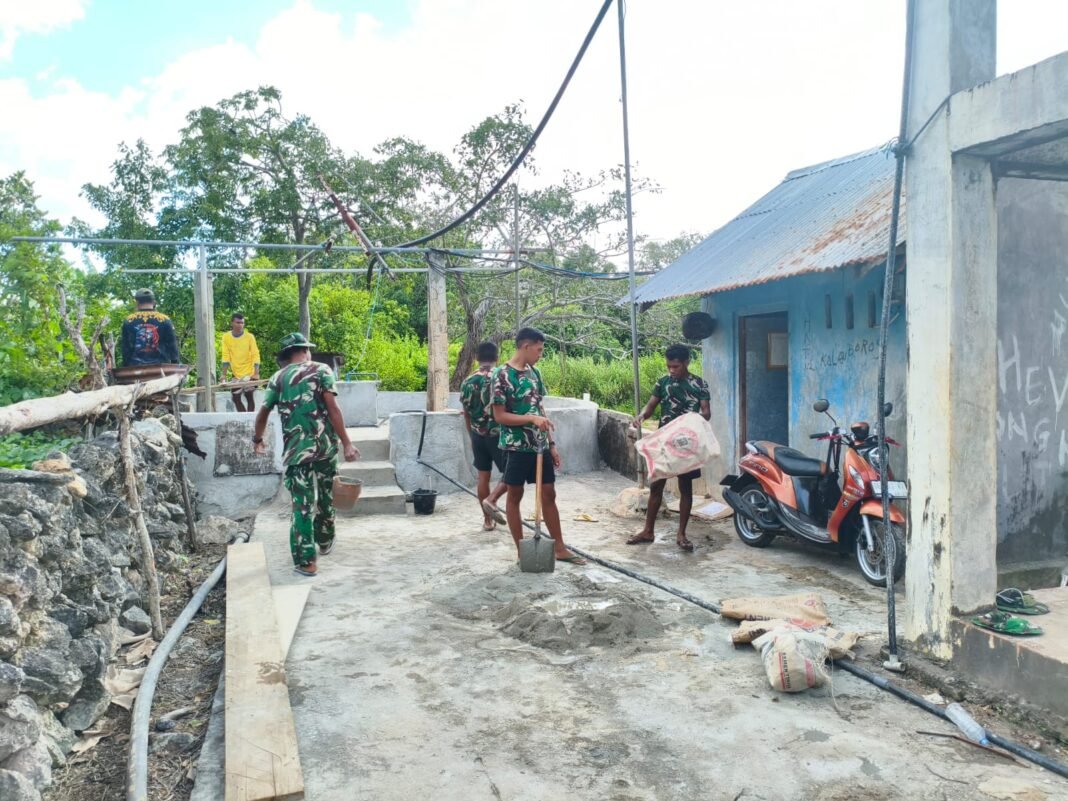 Perbaikan Sumur Warga oleh Sertu Reylekahena di Desa Moain