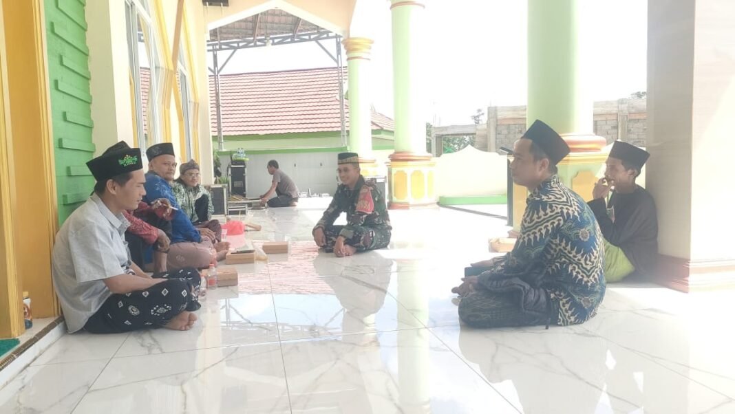 Program Komunikasi Sosial Babinsa Koramil 1017-01/Bulik untuk Keamanan Wilayah