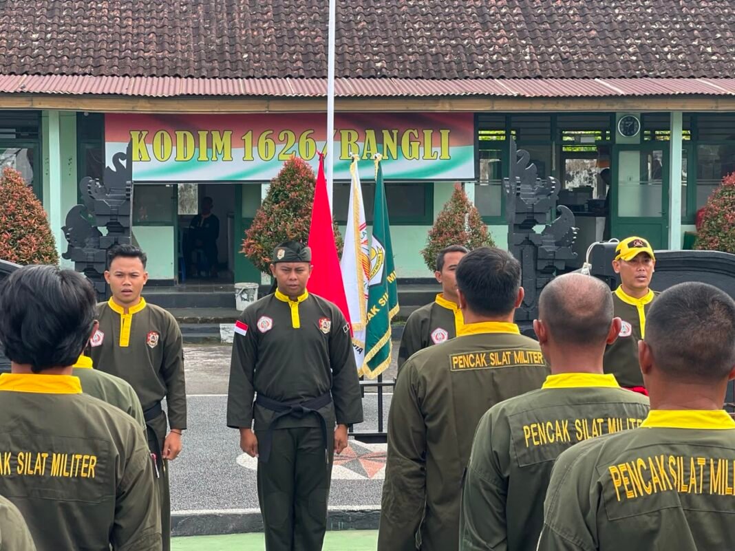Kodim 1626/Bangli Adakan Uji Kenaikan Tingkat Pencak Silat bagi Prajurit