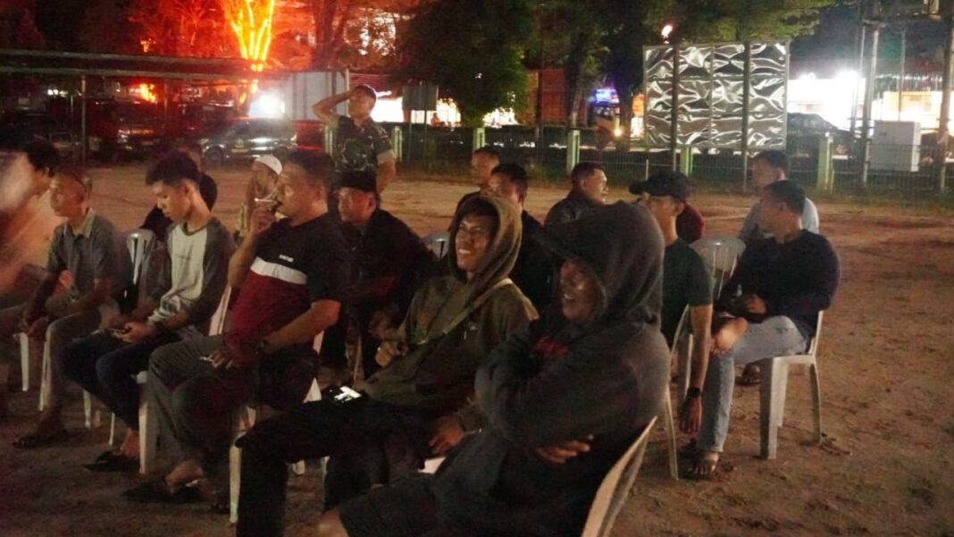 Kodim 1015/Sampit Gelar Nobar Piala Dunia 2026 Bersama Warga
