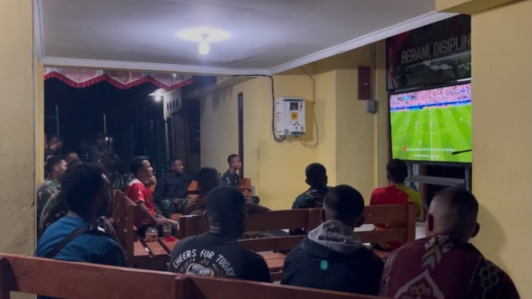 Kesejahteraan Bersama di NOBAR Piala Dunia oleh Yonif TP 859/RBK