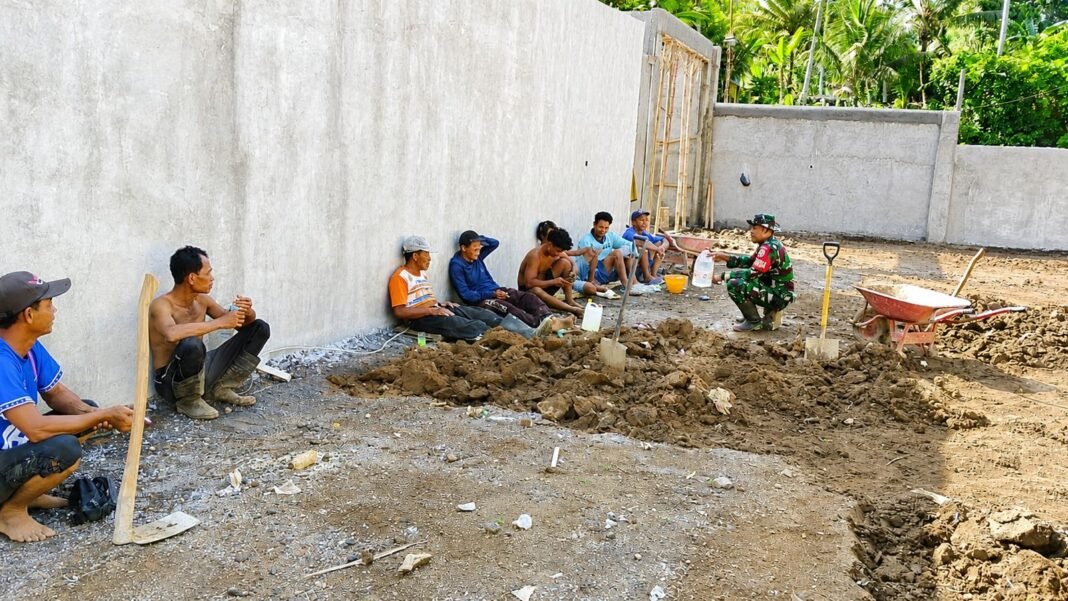 Dukungan Babinsa terhadap Pembangunan Koperasi Desa Bunutin