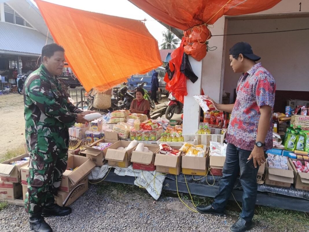 Babinsa Baranti Memastikan Ketersediaan Sembako