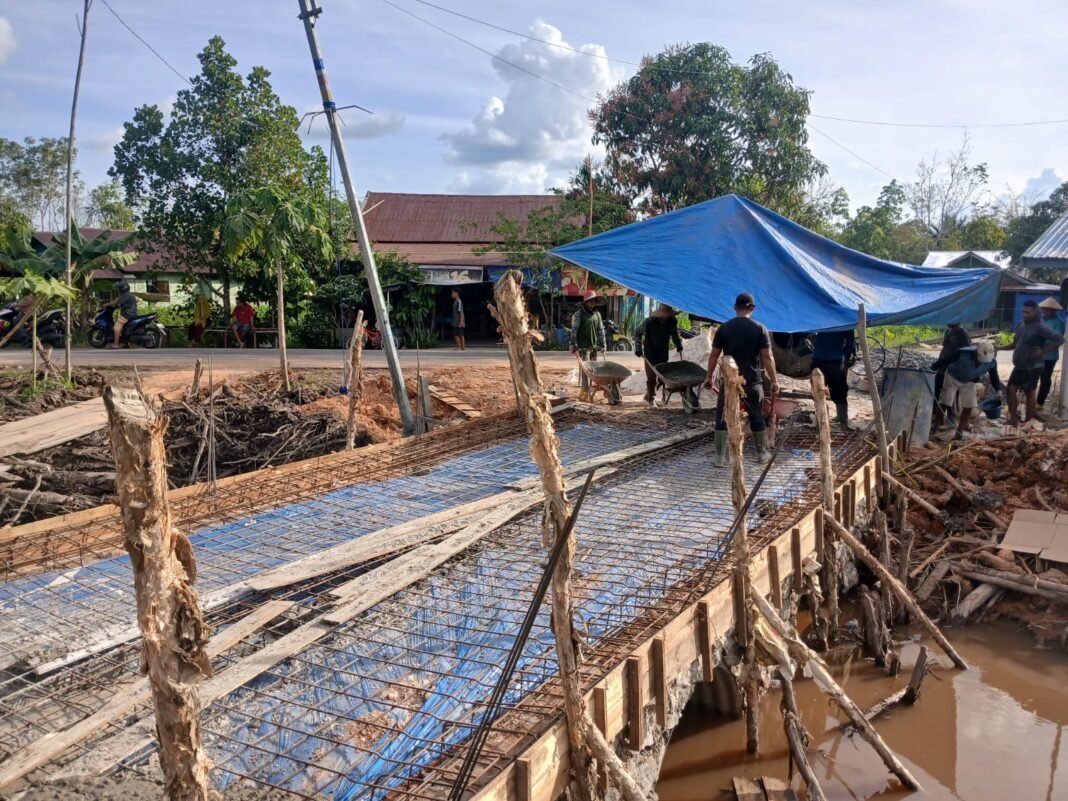 Pembangunan Jembatan Garuda di Kecamatan Kapuas Barat Capai 80%