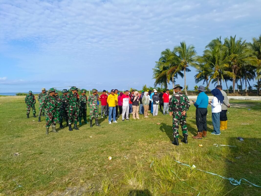 Kegiatan Karya Bhakti di Pantai Ranteangin