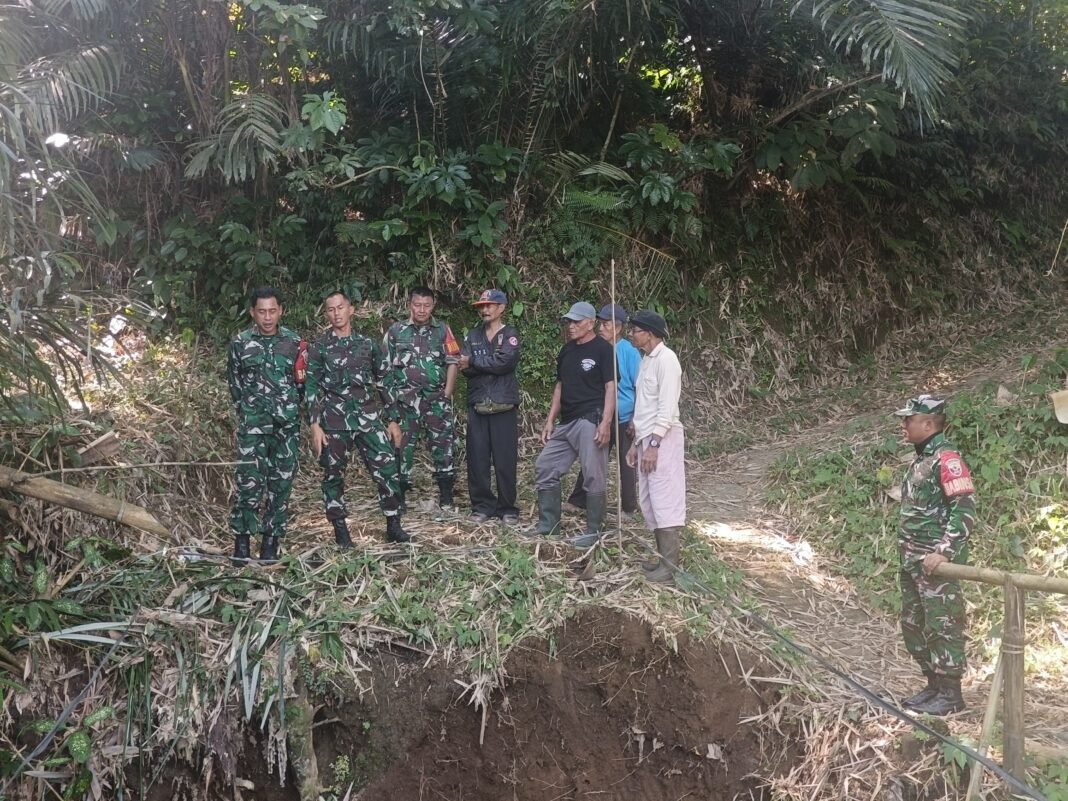 Dari Sawah untuk Kesejahteraan Rakyat, Dandim Tabanan Tinjau Langsung Lokasi Jembatan Usaha Tani