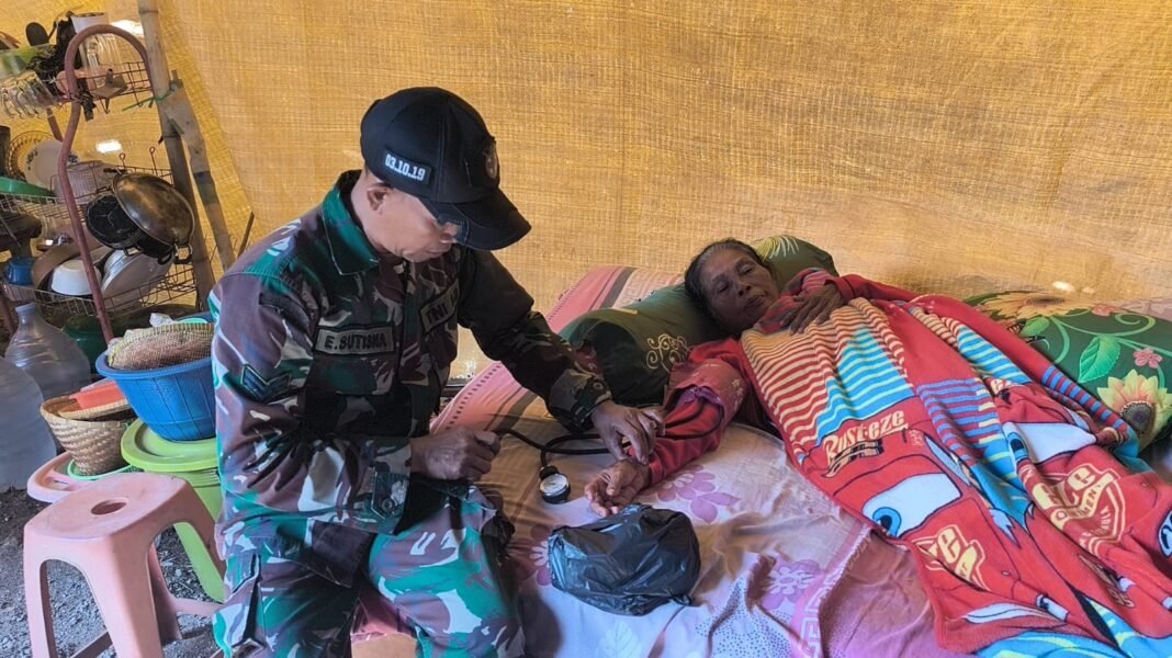 Pelayanan Kesehatan oleh Satgas TMMD Ke-129 di Kabupaten Cirebon