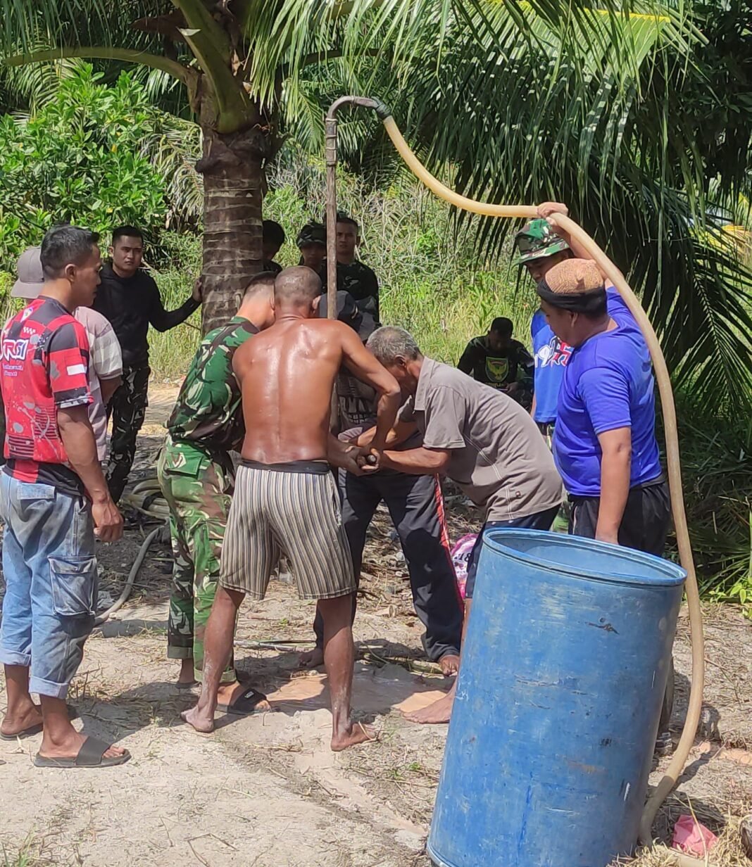 Kolaborasi Satgas TMMD dan Warga Deniang dalam Proyek Sumur Air Bersih