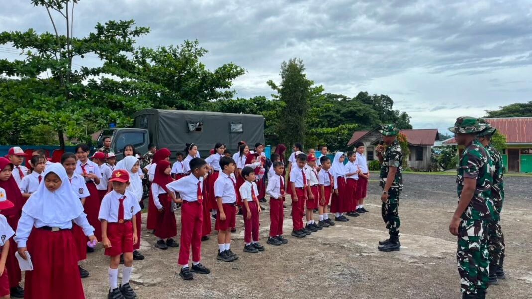 Pelatihan Nasionalisme untuk Anak di SDN 2 Malinau Selatan oleh TNI