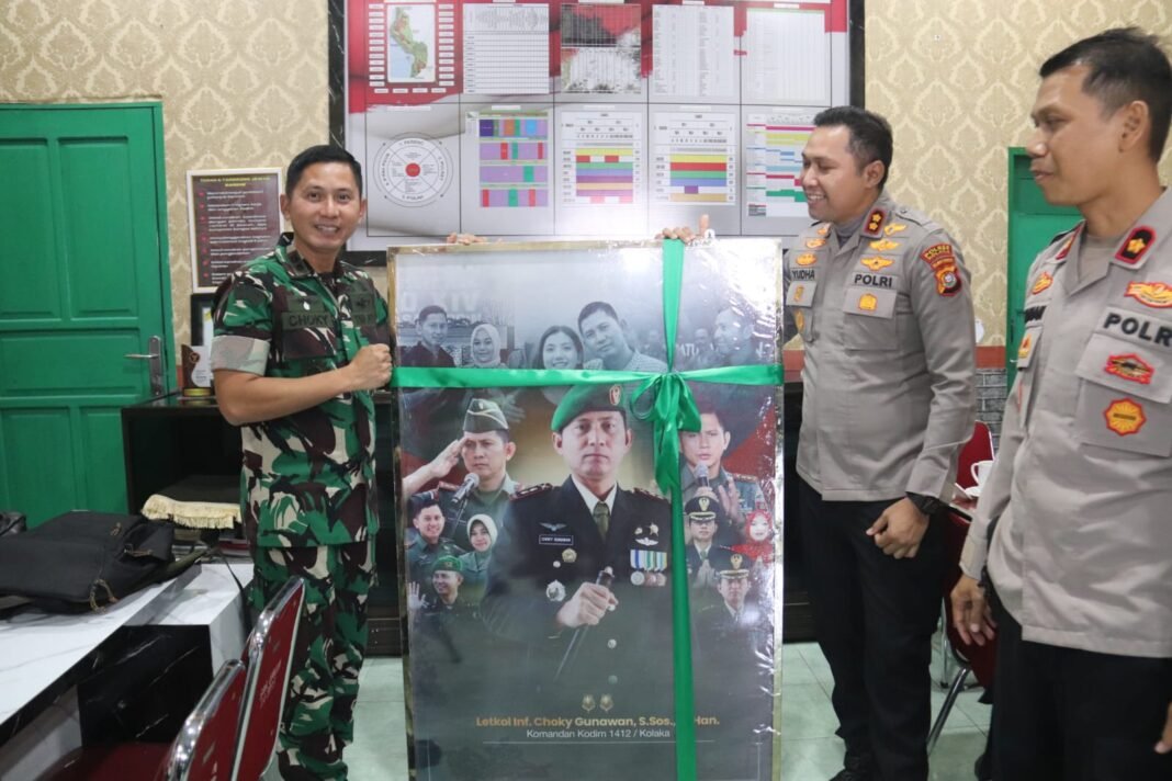 Sambutan Hangat: Ulang Tahun Dandim 1412 Dirayakan oleh Kapolres