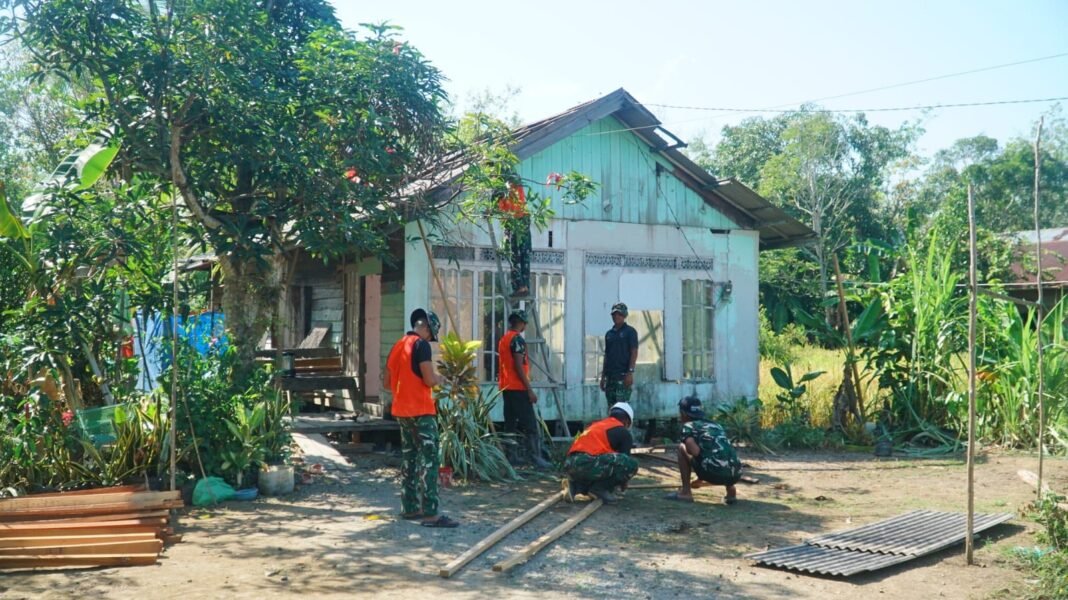 Rehabilitasi RTLH Bapak Masrani Masuki Fase Pembongkaran
