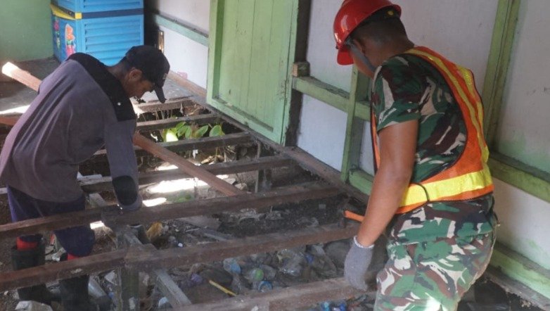 Pembangunan RTLH Ibu Wahida dalam Program TMMD Ke-129: Komitmen TNI untuk Kesejahteraan
