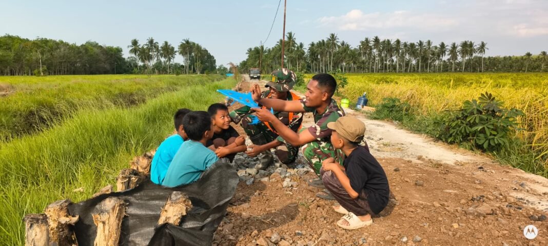Kemanunggalan TNI-Rakyat: Keceriaan Anak di TMMD ke-129 Kapuas