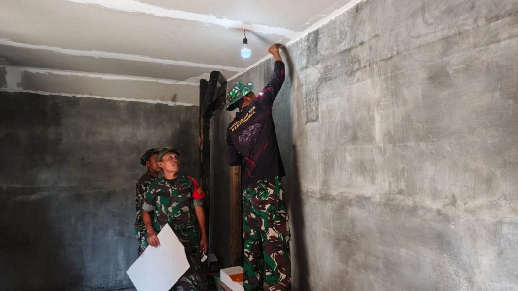 Babinsa Pastikan Kualitas Pembangunan Sasaran Fisik TMMD ke-129 Tetap Terjaga