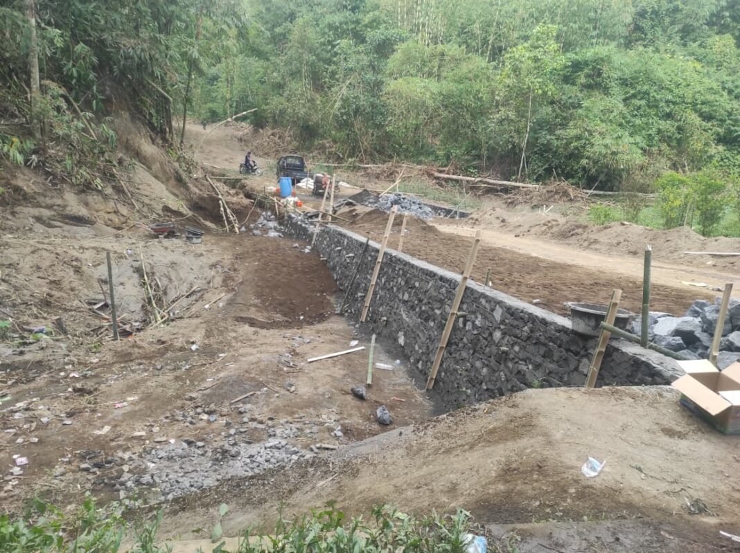 Progres Pembangunan DPT di Desa Sekardadi TMMD Ke-129 Kodim 1626/Bangli