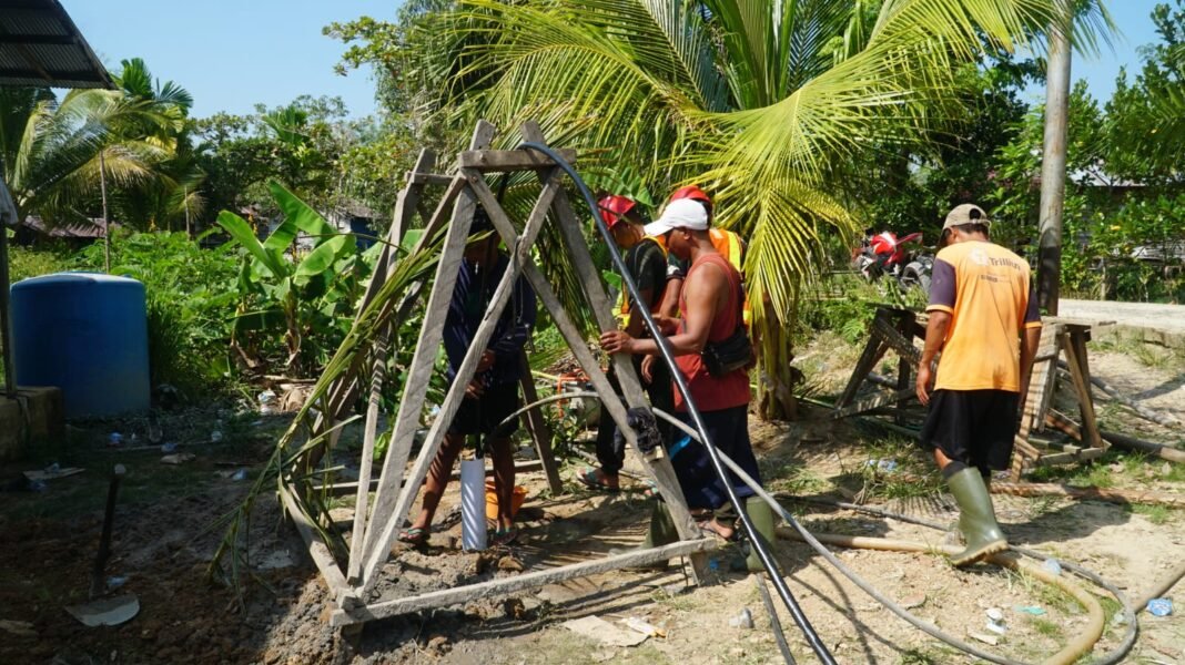 Satgas TMMD Ke-129 Laksanakan Pengurasan untuk Air Bersih yang Berkualitas