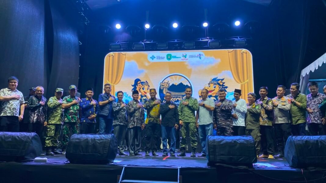 Penutupan Festival Nusantara V diistrik Desa Sekerat dihadiri Danbrigif TP 32