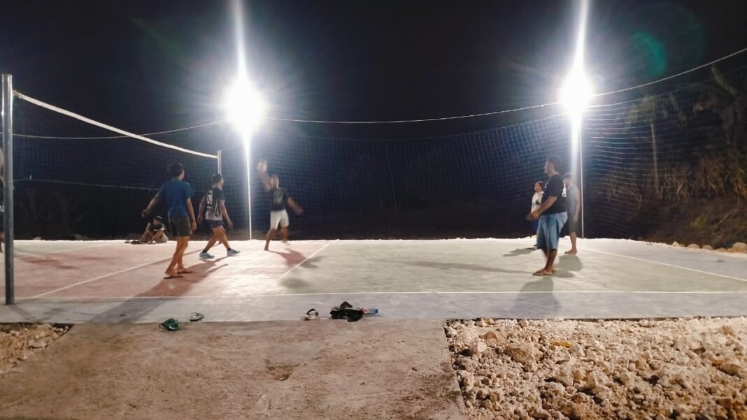 Transformasi Malam Pemuda Melalui Lapangan Voli TMMD di Tlemang