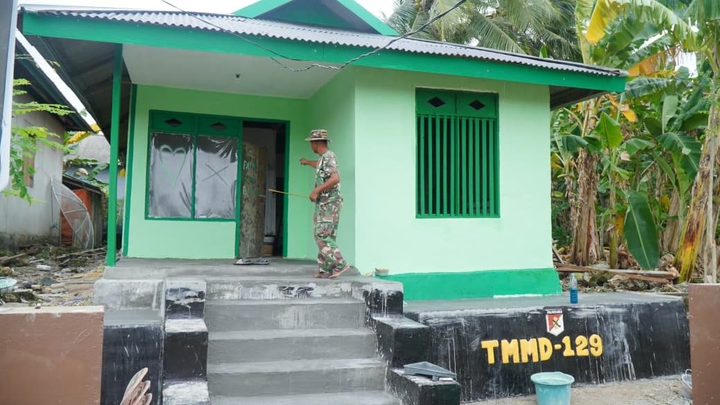 Satgas TMMD Ke-129 Kodim 1311/Morowali Teruskan Renovasi RTLH Bapak Hardi