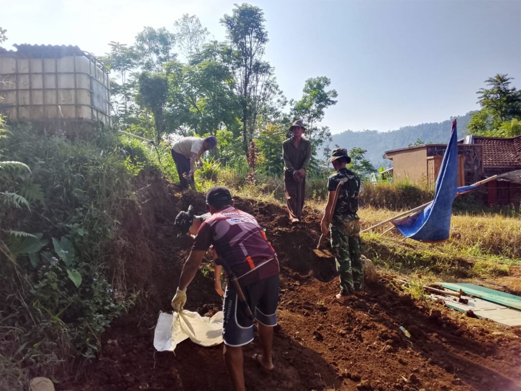Pengembangan Lima Unit MCK di TMMD Ke-129 Cianjur Mencapai 53,4 Persen
