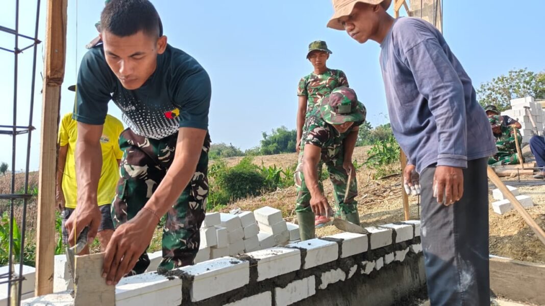 Pembangunan Tandon Air Bersih di Dusun Bakon oleh Anggota Satgas TMMD 129